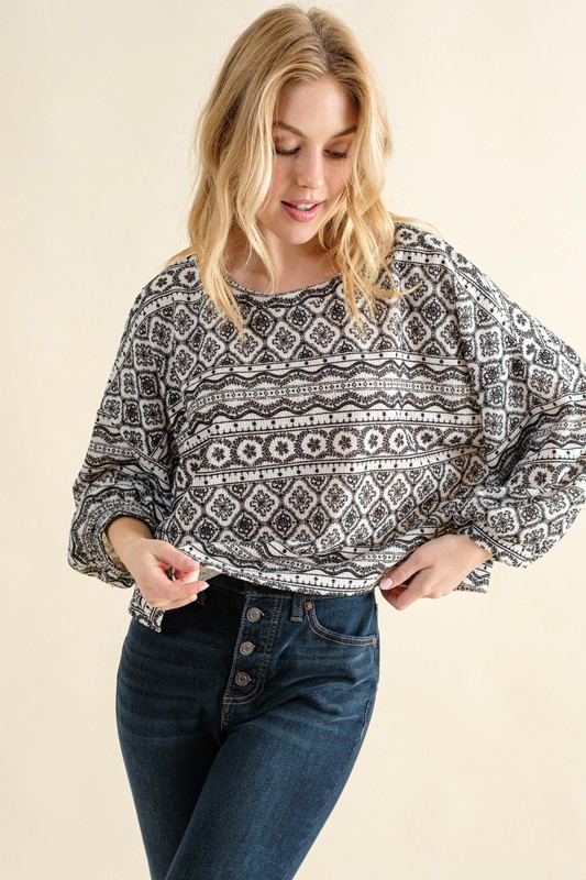 Cozy Textured Printed Casual Top - Black/White